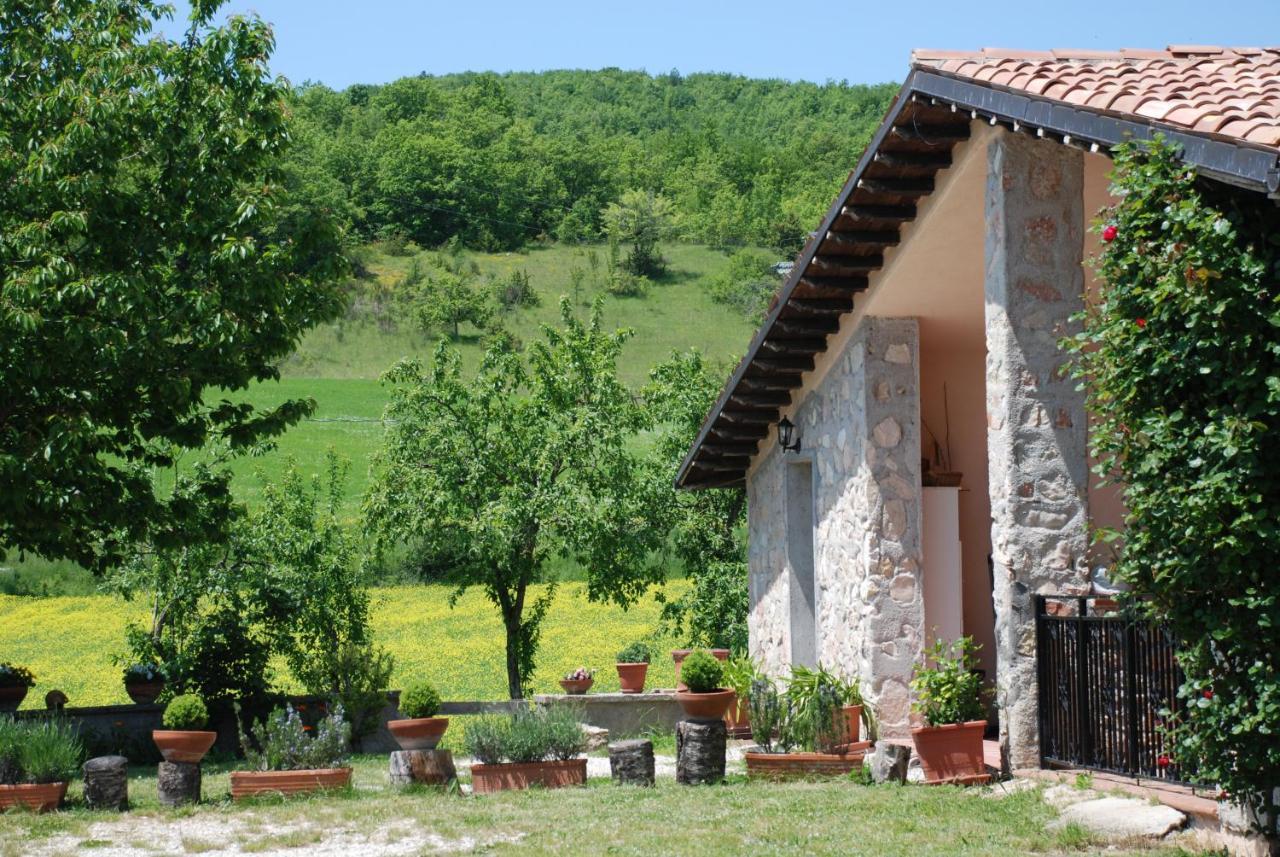 Casale La Torretta Bed & Breakfast Norcia Bagian luar foto