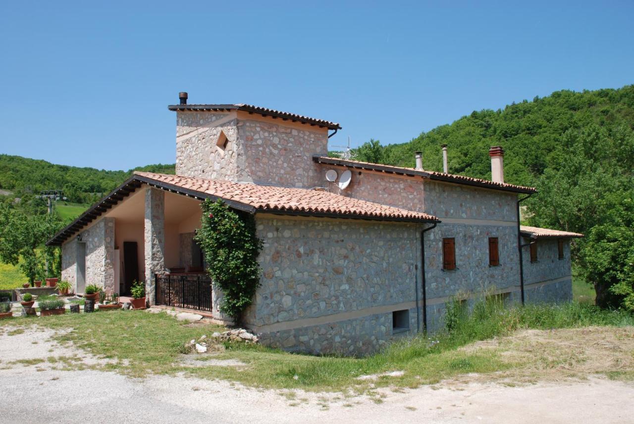 Casale La Torretta Bed & Breakfast Norcia Bagian luar foto