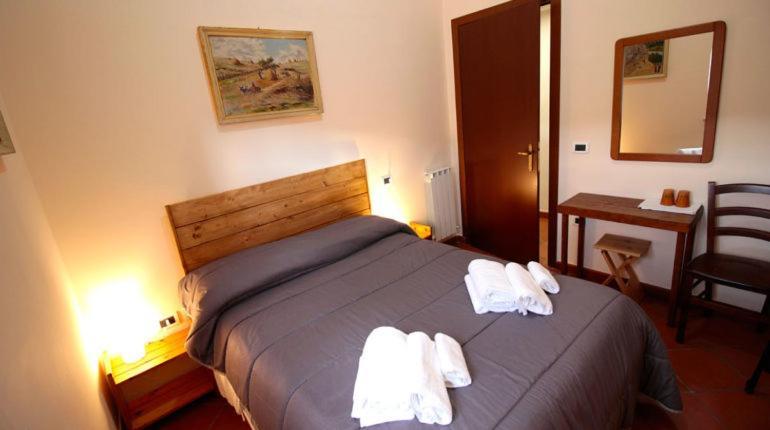 Casale La Torretta Bed & Breakfast Norcia Bagian luar foto